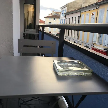Au Coeur De Gaudens Apartament *